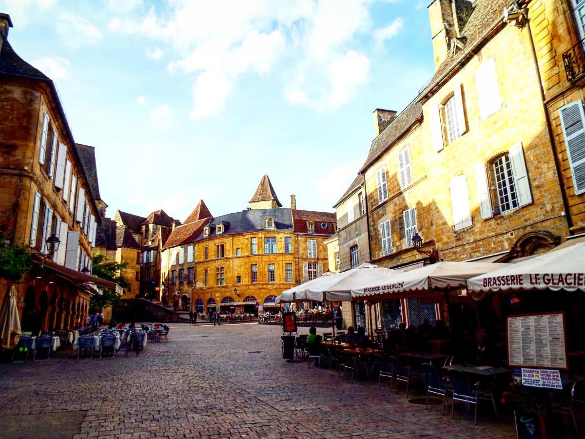 Centrally Located Sarlat Apartment With Medieval Town Views 外观 照片