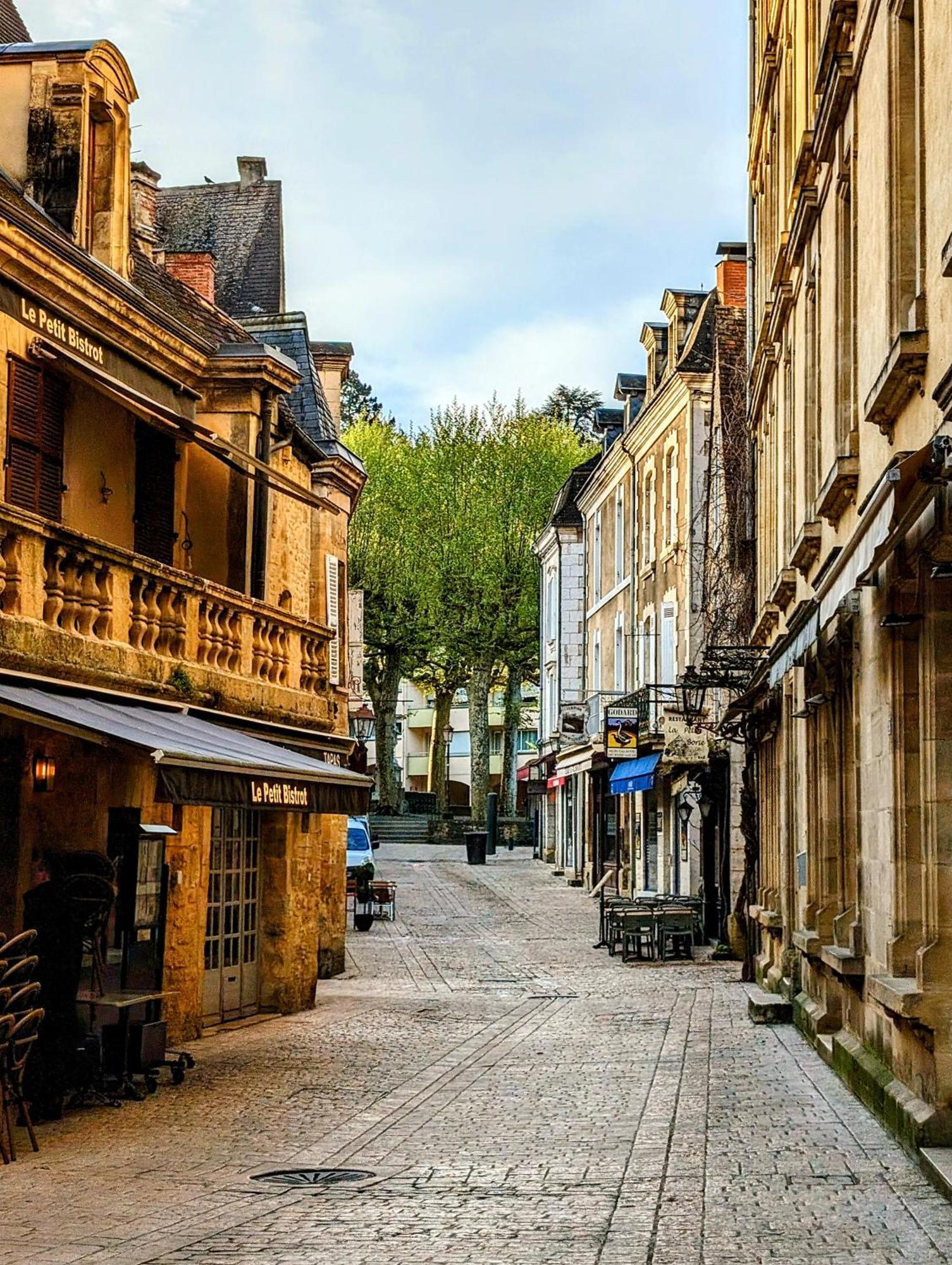 Centrally Located Sarlat Apartment With Medieval Town Views 外观 照片